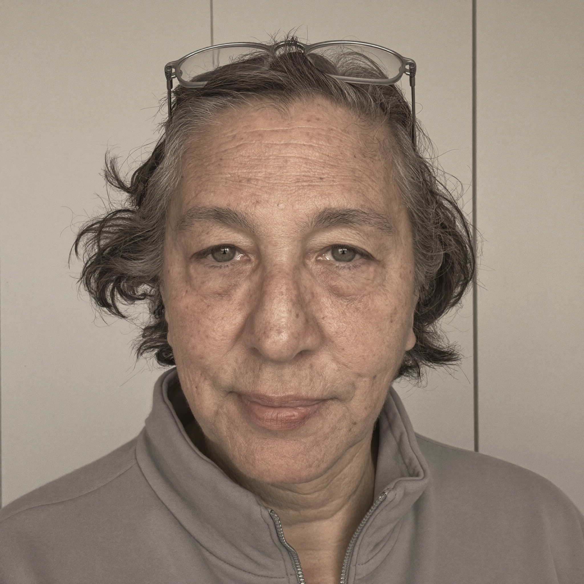 headshot-03-carol