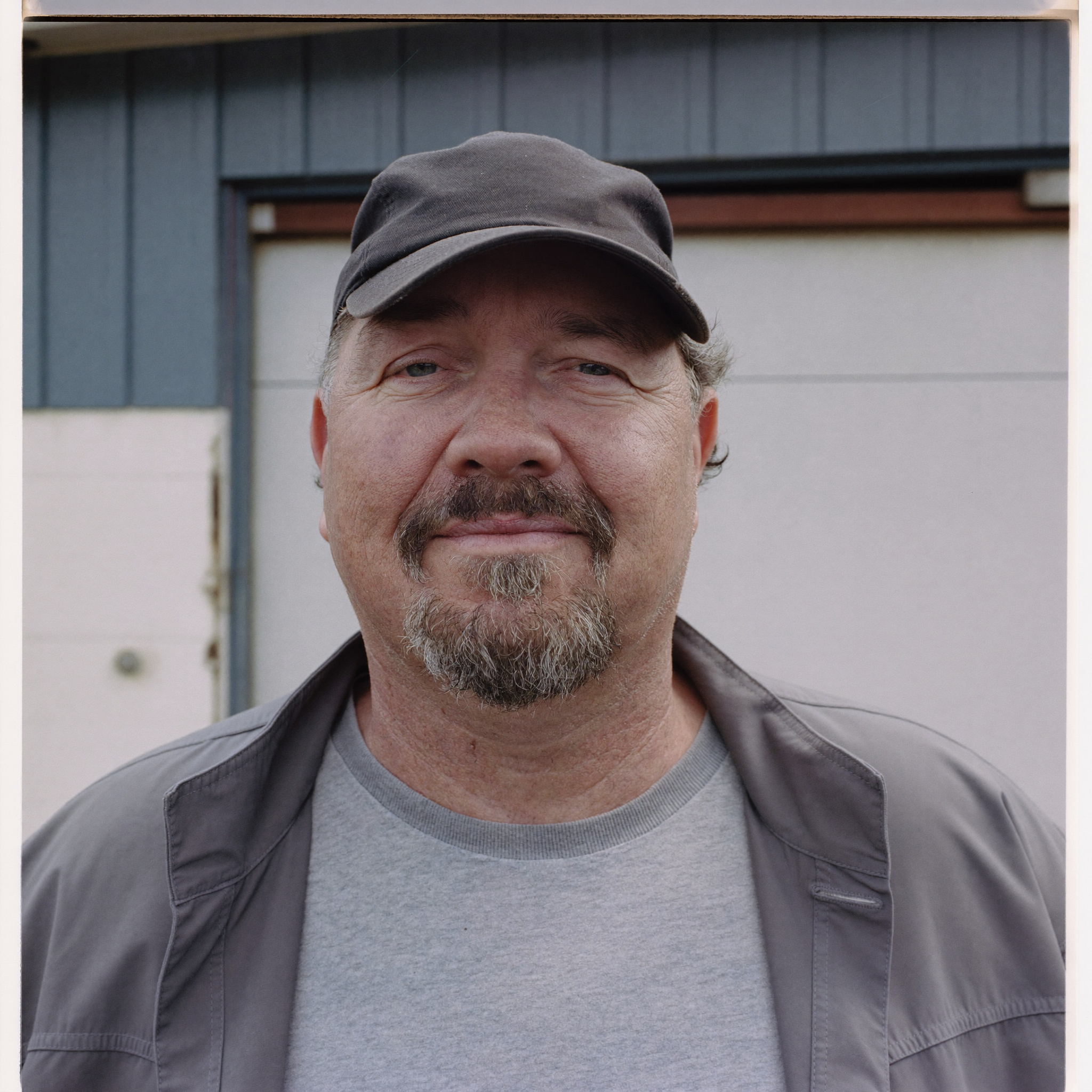 headshot-3-dale.png